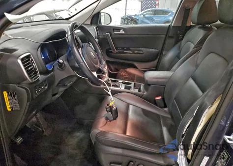 2020 Kia Sportage Ex z USA, uszkodzony, nr VIN KNDPNCACXL7718077